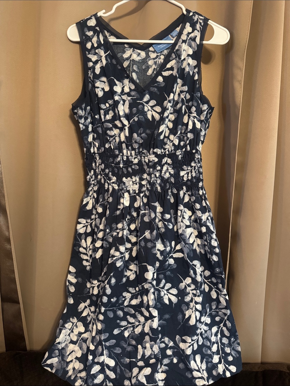 Simply Vera Vera Wang Navy Floral Smocked Midi Dress
